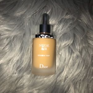 Dior Nude Air Serum (021)